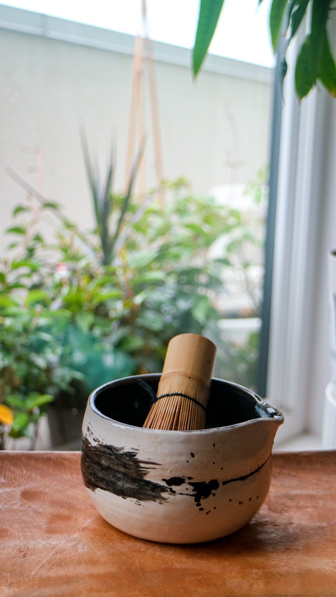 Black Brushstrokes- Handmade Matcha Bowls